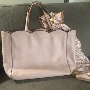 Super cute Kate Spade handbag